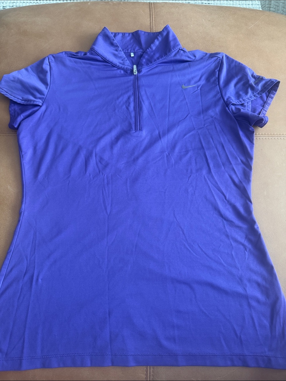 Nikegolf tour performance purple women’s golf shirt size s